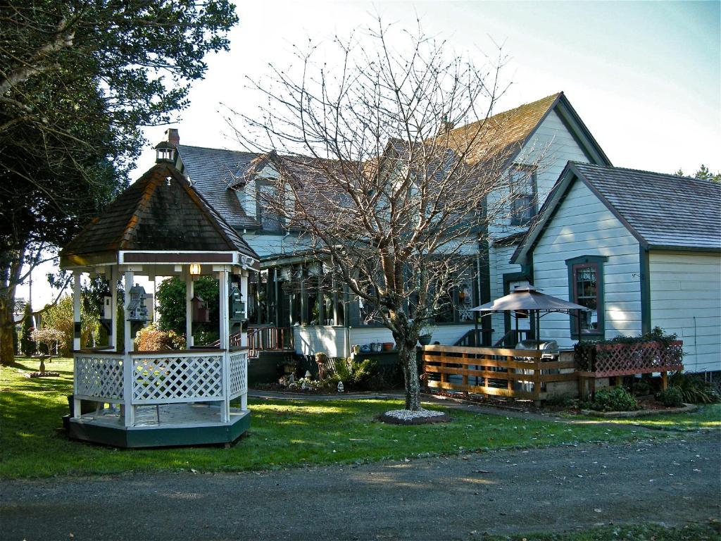 The Old Tower House Bed & Breakfast North Bend Exteriör bild
